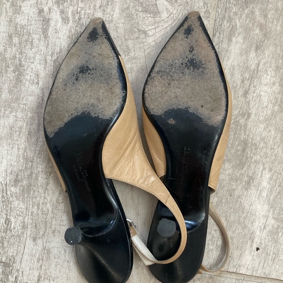 Salvatore Ferragamo Tan and Black Heels Elegant Design - Picture 2 of 4
